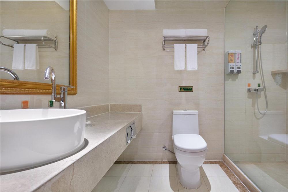 Vienna Hotel Zhengzhou Zhongyuan Futa Екстериор снимка